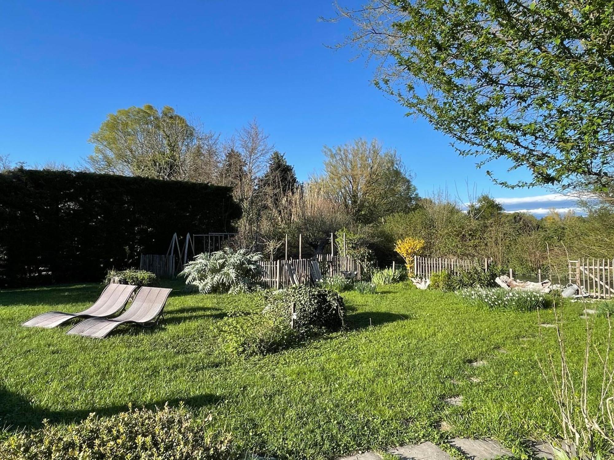 La Petite Rive - Les Oliviers Villa Velleron Exterior photo